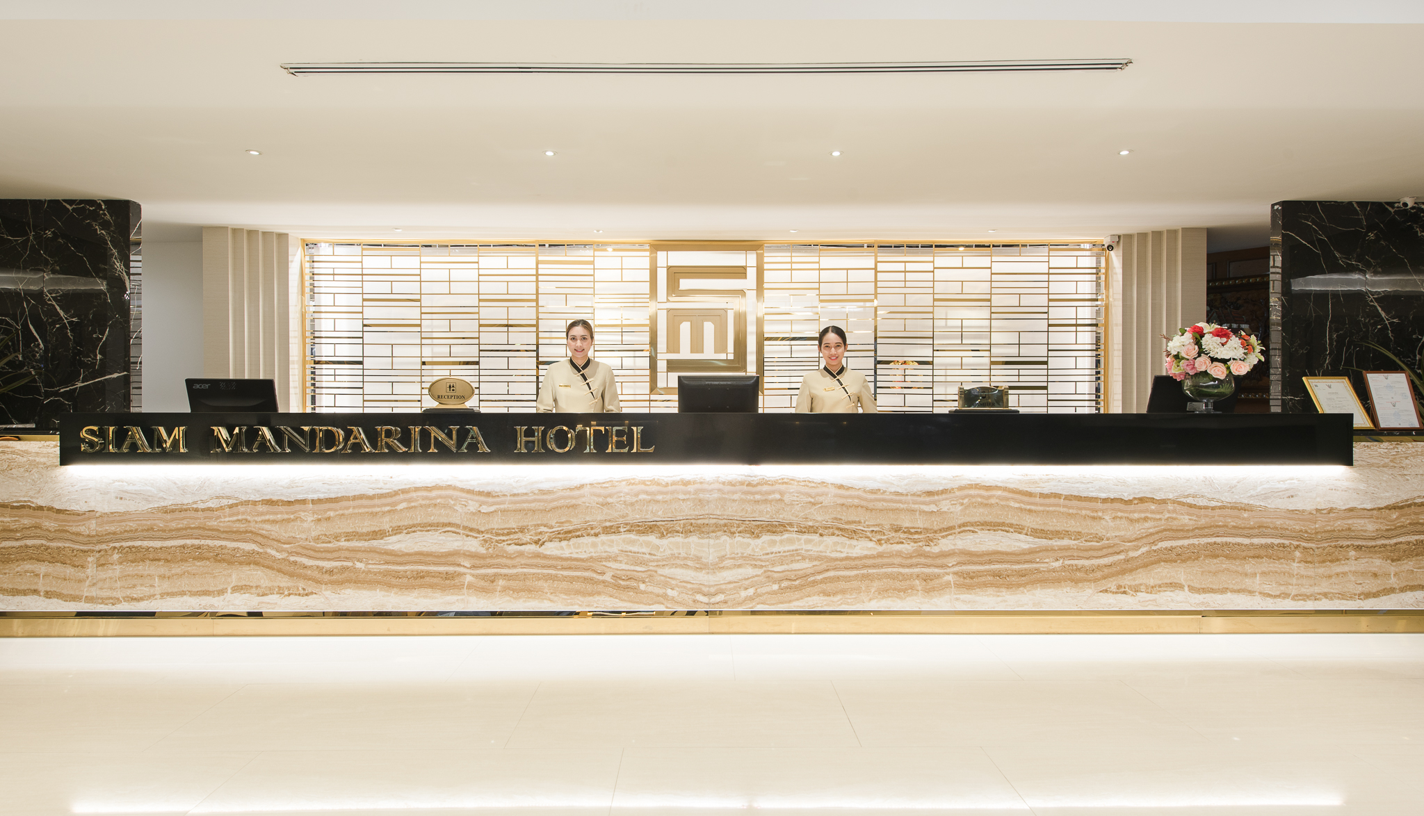 Siam Mandarina Hotel Bangkok reception